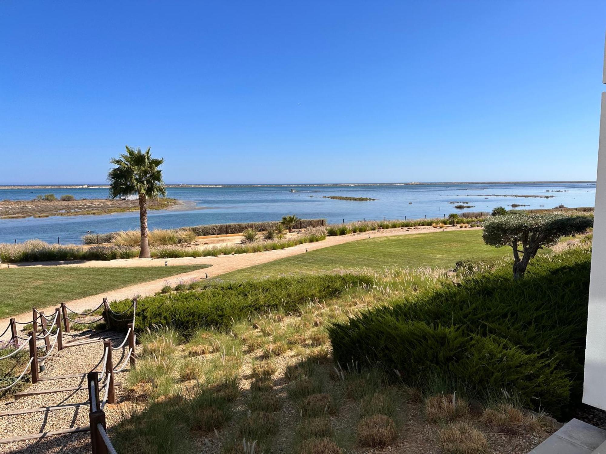 Fuzeta Stylish 1 Bedroom Apartment - Amazing Views Exterior foto